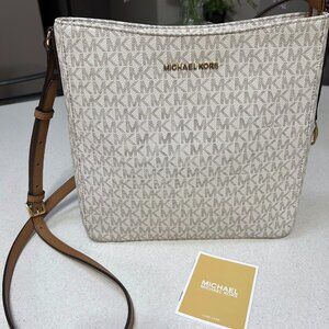 Michael Kors Large Crossbody Messenger Bag - Vanilla/Acorn